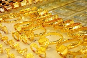 昨(16)日，各金店一律把SJC黃金每兩價格調升至4200萬元，比上週末上漲15萬至20萬元。（示意圖源：互聯網）