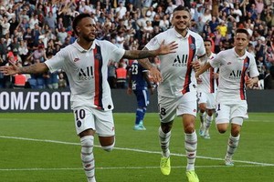 內馬爾（左一）。（圖源：互聯網）