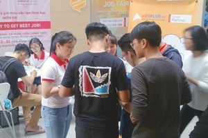 由市青年就業服務中心與市工業大學配合舉辦的“就業招聘盛會”，將於本月26日上午7時30分在第七軍區體育館進行。（示意圖源：寡沙）