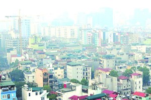 空氣污染影響人體健康。