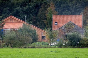 荷蘭發現一個「隱世家庭」一家六口 9年來與世隔絕，傳媒形容有如「等待末日」。（圖源：ANP）