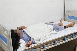 女病童當前已入住醫院接受治療。（圖源：VOV）