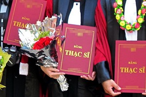 研究生培訓存在許多「魚目混珠」 的場合。