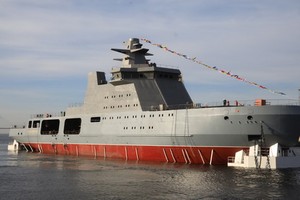 俄羅斯首艘23550型破冰巡邏艦“伊万·帕帕寧”號25日在聖彼得堡海軍部造船廠下水。（圖源：互聯網）