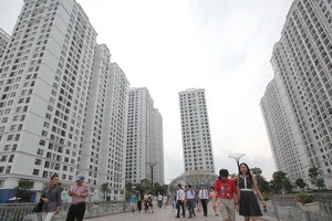 在各個公寓項目中，勞動者難以購買廉價的住房單位。