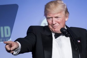 美國特朗普政府公佈了一項移民新提案，以提高赴美移民的申請費，並首次對尋求避難者收取費用。（圖源：AFP）