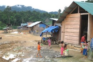 少數民族家庭戶在接收安置土地時可延遲繳納地稅。