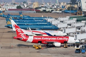 做好基建工作以讓航空業發展。