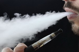 美國紐約市議會以42票對2票，通過禁止香味電子煙的決議。（示意圖源：互聯網）