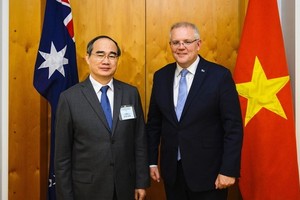 市委書記阮善仁（左）與澳大利亞總理莫里森。（圖源：喬峰）