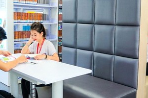 學生在課餘時間到圖書館學習。（圖源：互聯網）