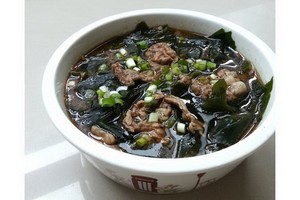 木耳海帶湯（示意圖源：互聯網）