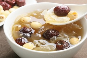 銀耳蓮子湯。（示意圖源：互聯網）
