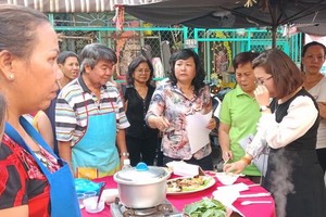此次華人美食烹飪比賽，吸引當地眾多越華人婦女參加。