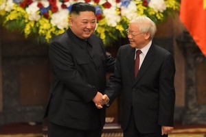 2019年3月1日，總書記、國家主席阮富仲接見了首訪越南的朝鮮領導人金正恩。（圖源：越通社）