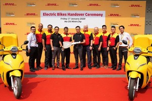 DHL Express快遞公司再投10輛電動車，為綠色快遞通道加強物流服務質量。（圖源：DHL）