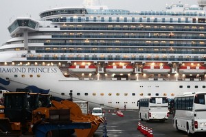 停泊在日本橫濱港口的“鑽石公主號”郵輪。（圖源：Getty Images）