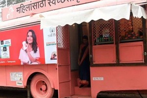 兩位創始人表示，希望在未來5年內，可以在印度開設1000個巴士廁所，以此為更多女性提供服務。（圖源：互聯網）