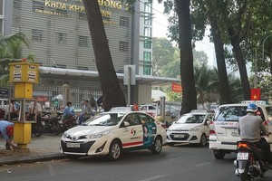 第二兒童醫院門前的計程車接客站。