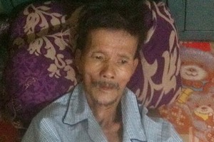 游玖病情嚴重，急需入院治療。