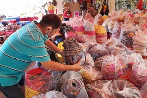 平西市場批發防疫帽。