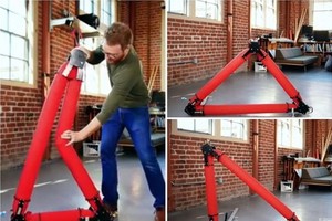 機械人的充氣管子可變形，構成不同的三角形結構。（圖源：互聯網）