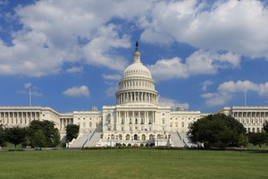 美國國會參議院當地時間25日晚全票通過2萬億美元經濟刺激方案，應對新冠肺炎疫情。圖為美國國會大廈。（圖源：互聯網）