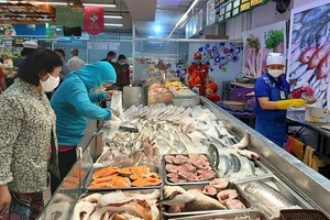 九龍江平原區域各家超市商品豐富多樣。