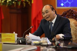 政府總理阮春福在啟動儀式上發言。（圖源：新聞與傳播部）