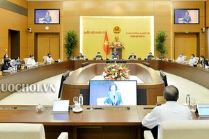 圖為國會常務委員會第四十三次會議現場。（圖源：Quochoi.vn）