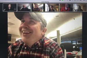 今年奪得這一最高榮譽的是阿拉斯加媒體《安克雷奇日報》，由調查性媒體ProPublica協助報導。（圖源：AP）