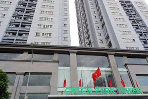 河內市紙橋郡安和都市區CT1-CT2公寓大廈 - 乃當前12名原領導幹部尚未退還的公務房。（圖源：前鋒）