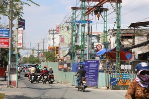 圖為阮文琚橋至第八郡Y字型橋的范世顯街路段。（圖源：嘉明）