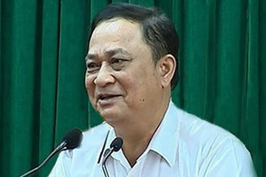 國防部原副部長阮文獻今（18）日出庭受審。（圖源：T.L）