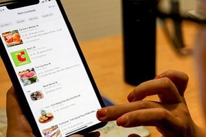 在市場背景有所變動時，各家企業紛紛使用網上銷售渠道。