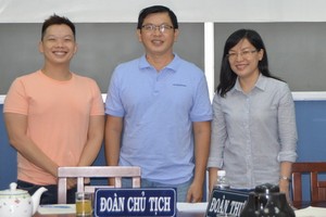 新任期執委：(從右起)趙美歡、陳福生、 林曉東。