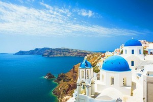 希臘預計將於本月15日對若干國家遊客重新開放。