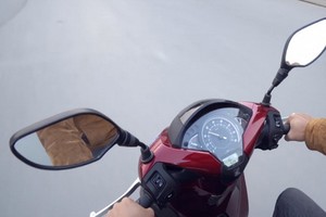 摩托車後視鏡須達我國技術標準QCVN 28：2010/BGTVT。（示意圖源：互聯網）