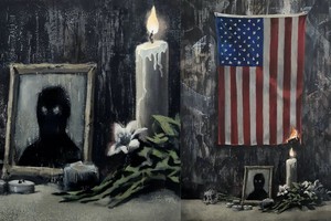 英國塗鴉大師班克西6日發布新作，一盞悼念已逝非裔人士的蠟燭點燃美國國旗的一角。（圖源：IG@banksy）