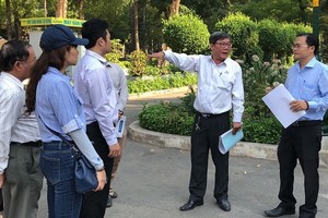 市人民議會所屬都市處考察地鐵2號線各地鐵站的設置地點。