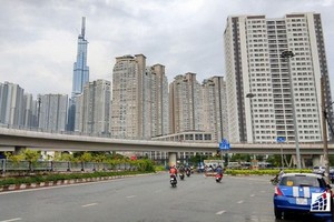 胡志明市是南方經濟中心。（圖源：CafeF）