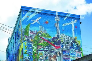 整棟房子變成了一個塗鴉作品。（圖源：互聯網）