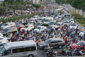 限制個人車輛有助緩解交通堵塞。（圖源：德富）