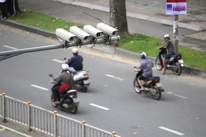 圖為安裝在第一郡陳興道街上的治安監控視頻。（圖源：玉陽）