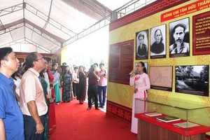 “孫德勝主席生平與事業”專題展覽吸引了眾多各界人士前來參觀了解。（圖源：太原報）