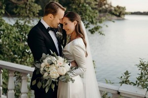 當地時間2日，芬蘭內閣政府向外界透露，“85後”芬蘭總理桑娜‧馬林已與丈夫馬庫斯‧萊科寧成婚。（圖源：互聯網）