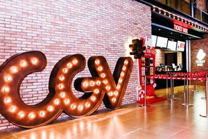 電影院因營收減少暫停活動。圖為河內市CGV電影院一瞥。（圖源：田升）