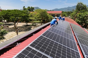 至今，中部電力總公司一共發展了8732個屋頂太陽能發電項目。（圖源：雲英）