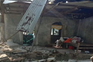 多處房屋和建築遭到嚴重破壞。（圖源：互聯網）