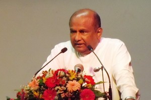 斯里蘭卡國會主席馬欣達‧亞帕‧阿貝瓦德納。（圖源：Wikipedia）